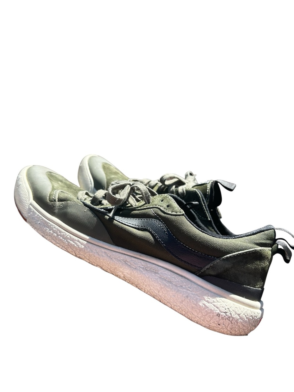Men’s Vans Ultra Range EXO SE Lace up Sneakers #13